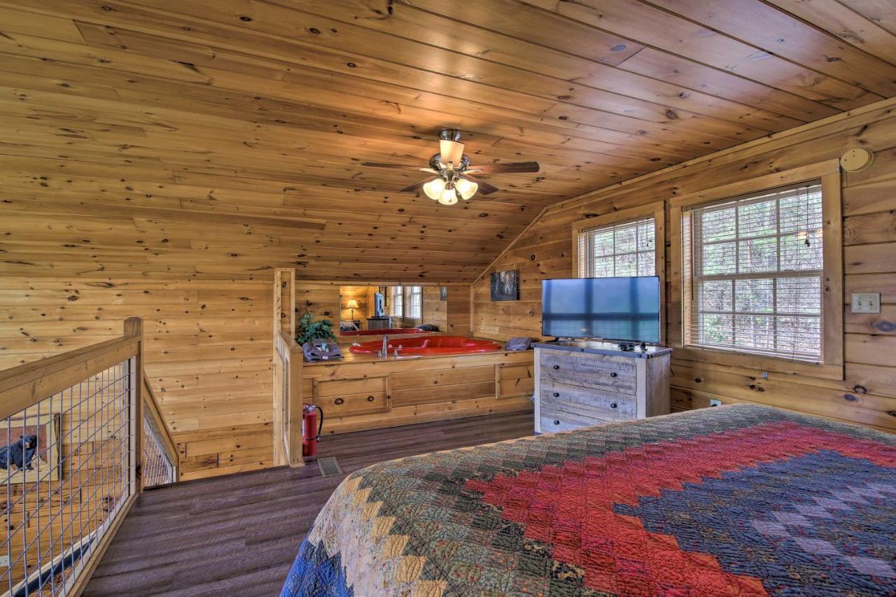 Gatlinburg Cabin With Pool Table And Hot Tub! Zewnętrze zdjęcie